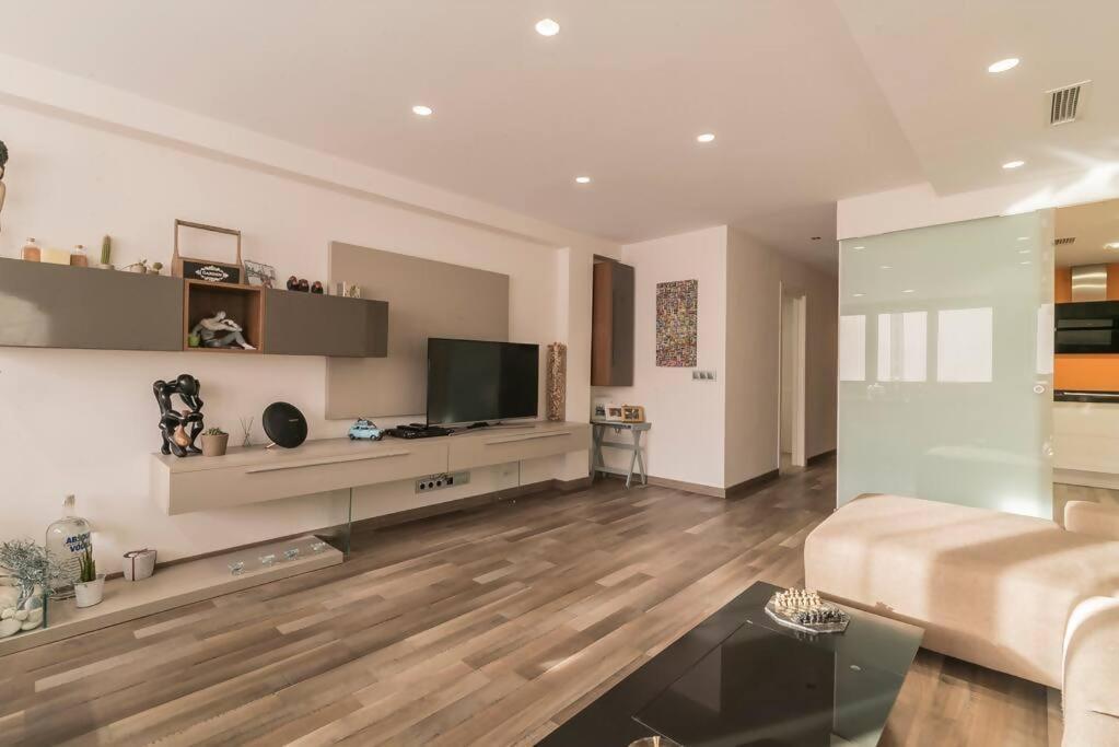 Centrico Y Reformado Con Estilo Apartment Valencia Exterior photo
